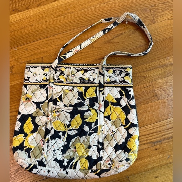 Vera Bradley Handbags - Vera Bradley Tote Holiday Design Retired Pattern Dogwood Black Yellow White Gray